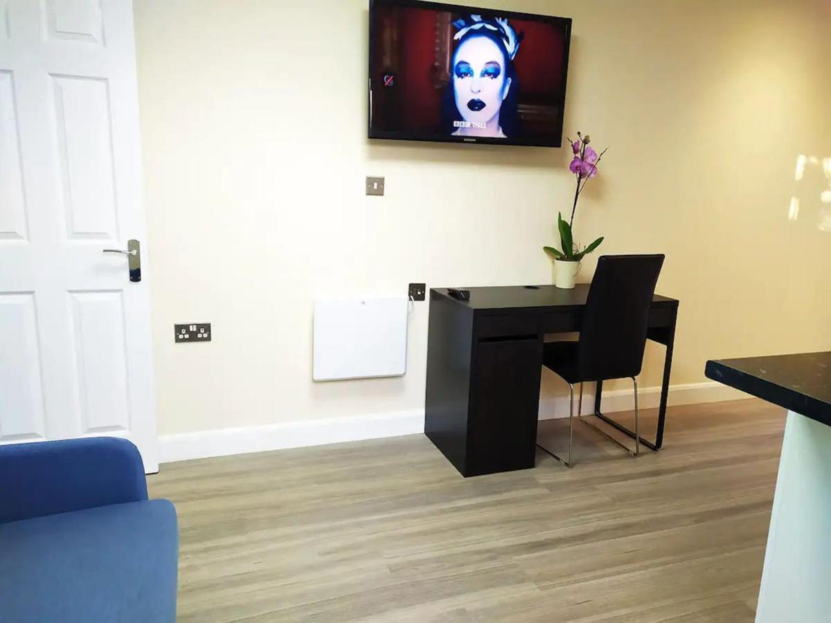 The Beech Flat - Self Contained One Bedroom Flat With Parking オックスフォード エクステリア 写真